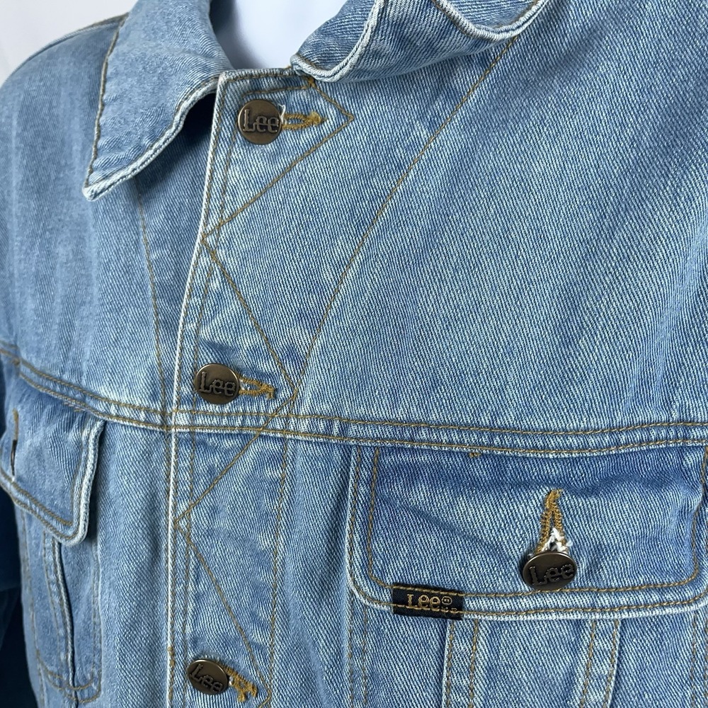 Vintage 90s Lee Trucker Denim Blue Jean Jacket Men's Large - Picture 3 of 12